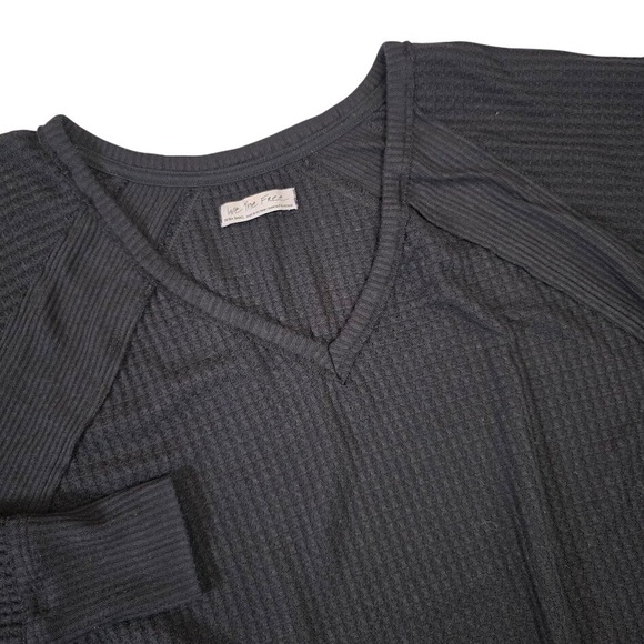 Free People Tops - We The Free People SZ‎ XS Santa Clara Black Waffle Knit V Neck Long Sleeve Top